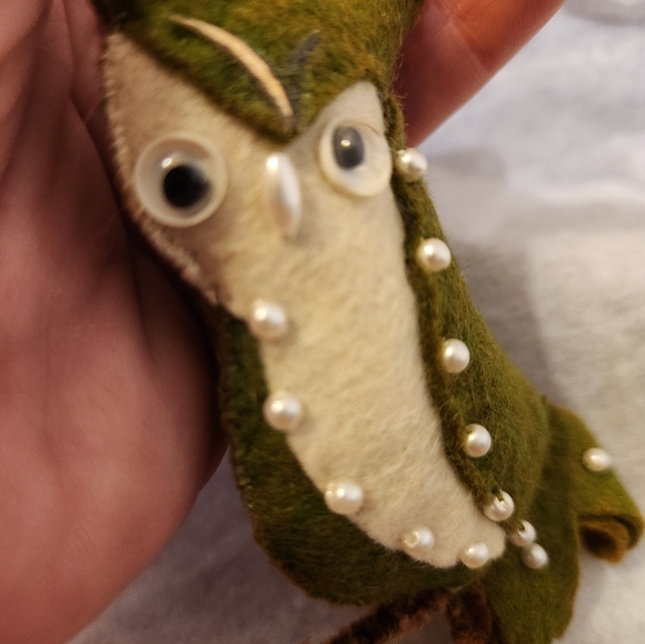 Retro Felted and Beaded Owl Ornament - Picture 14 of 16